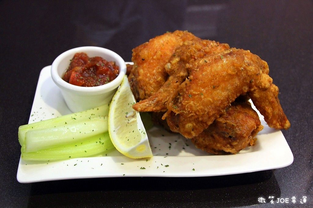 台中勤美商圈早午餐餐廳，義拉瓦!讓你晚上也能吃到早午餐。 - 微笑Joe幸運