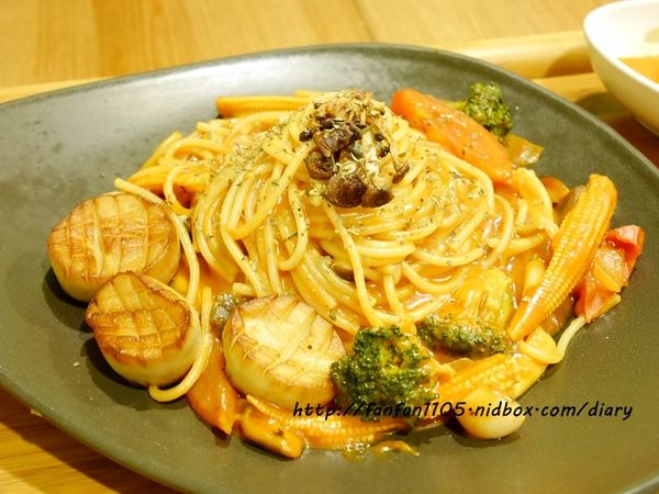 【內湖蔬食】樂芙味蔬食料理 健康美味 附設兒童遊戲室 必點杏仁豆腐 (15).JPG