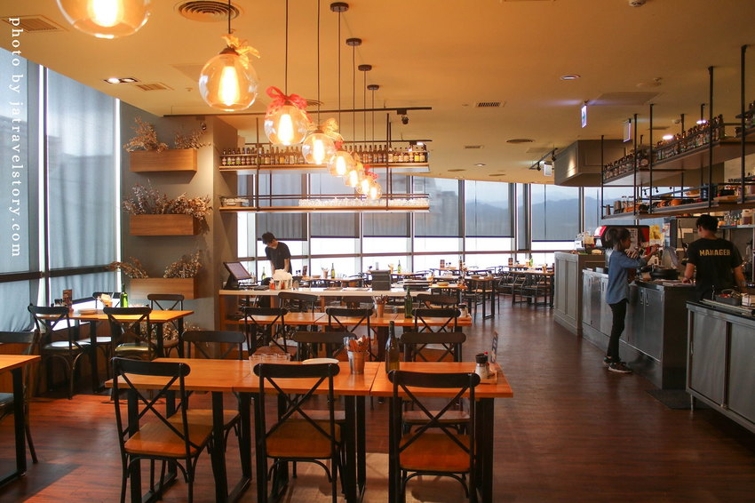 Mastro 戰斧教父 海鮮超澎湃的痛風海鮮燉飯，吃海鮮吃到厭世!中和牛排/中和聚餐餐廳【中和美食/板橋美食】 @J&A的旅行