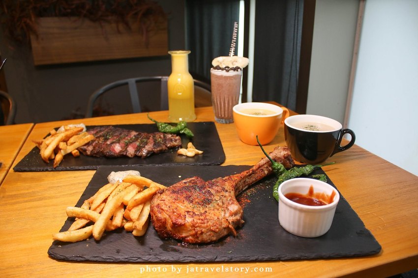 Mastro 戰斧教父 海鮮超澎湃的痛風海鮮燉飯，吃海鮮吃到厭世!中和牛排/中和聚餐餐廳【中和美食/板橋美食】 @J&A的旅行