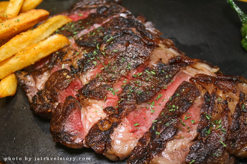 Mastro 戰斧教父 海鮮超澎湃的痛風海鮮燉飯，吃海鮮吃到厭世!中和牛排/中和聚餐餐廳【中和美食/板橋美食】 @J&A的旅行