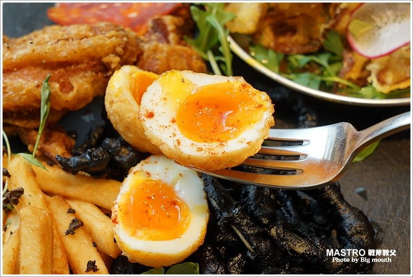 【中和環球美食】MASTRO 戰斧教父X 2018 Hellmann’s美味沙拉之旅‧大份量、口味好的新美式料理!美式黑白切、戰斧豬排推薦!