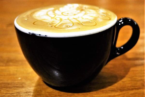 Mastro 戰斧教父(Mastro 戰斧教父 中和環球):【中和美食】MASTRO 戰斧教父 (中和環球店) / 15oz招牌戰斧豬排 / 巧克力香蕉舒芙蕾鬆餅 / 中和美式餐廳