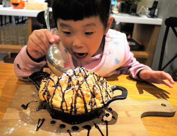 Mastro 戰斧教父(Mastro 戰斧教父 中和環球):【中和美食】MASTRO 戰斧教父 (中和環球店) / 15oz招牌戰斧豬排 / 巧克力香蕉舒芙蕾鬆餅 / 中和美式餐廳