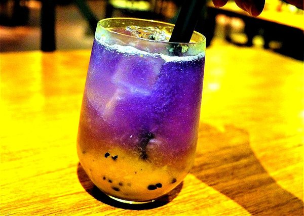 Mastro 戰斧教父(Mastro 戰斧教父 中和環球):【中和美食】MASTRO 戰斧教父 (中和環球店) / 15oz招牌戰斧豬排 / 巧克力香蕉舒芙蕾鬆餅 / 中和美式餐廳