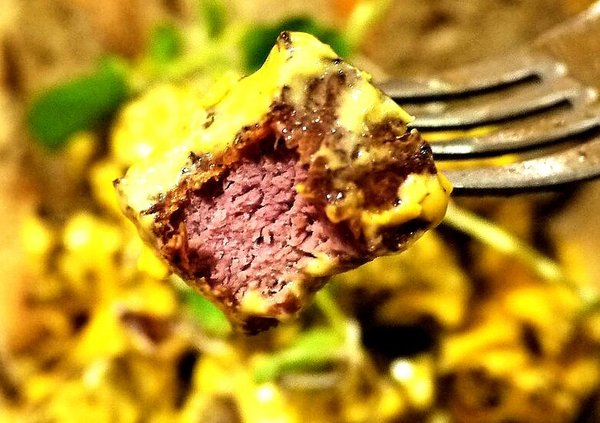 Mastro 戰斧教父(Mastro 戰斧教父 中和環球):【中和美食】MASTRO 戰斧教父 (中和環球店) / 15oz招牌戰斧豬排 / 巧克力香蕉舒芙蕾鬆餅 / 中和美式餐廳