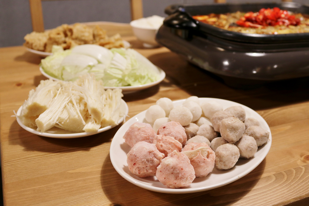 台北｜滿漢鱸魚 美味重慶烤魚．東區宵夜新選擇 - 奇奇一起玩樂趣