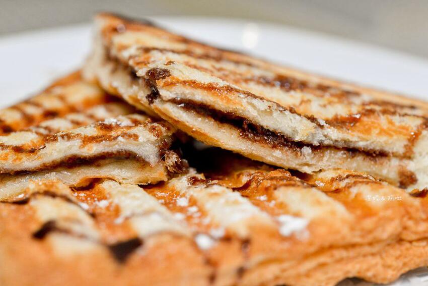 中壢美食【綿羊爺爺小食光】好鬆軟自製法國麵包