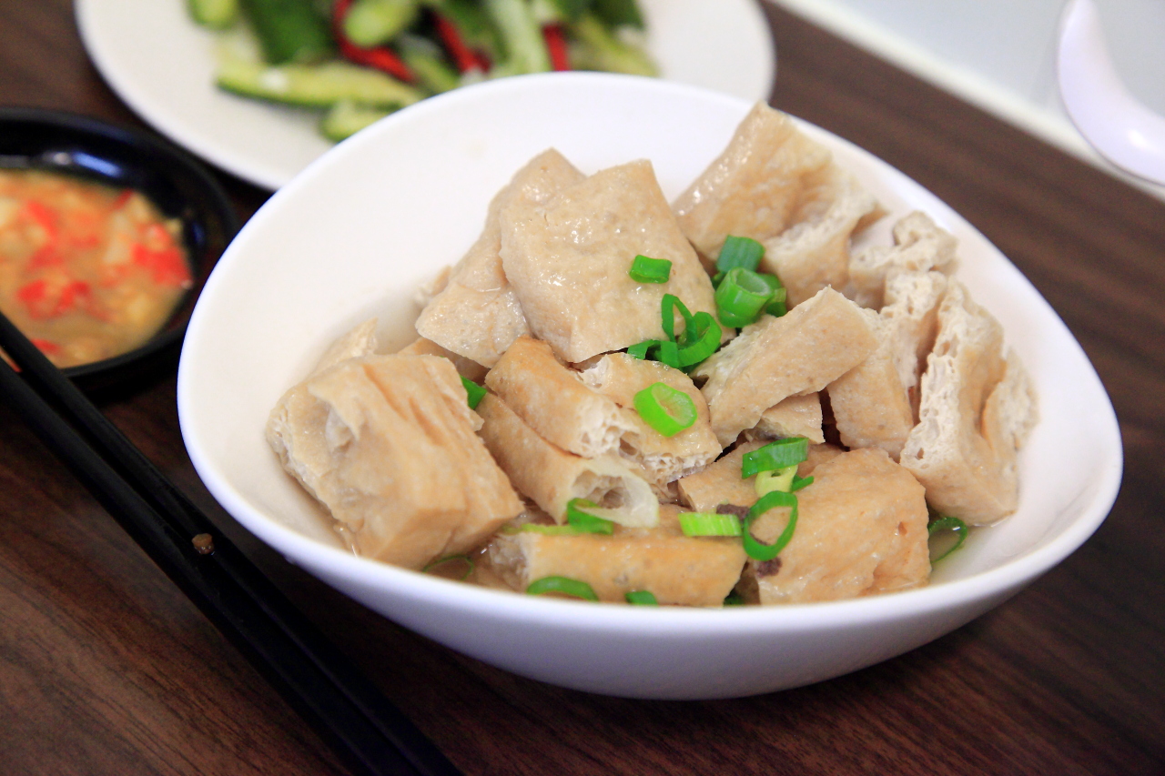 [台北大同]真材實料真心不騙，濃郁酸香番茄牛肉麵！寶師傅私房牛肉麵 - 大手牽小手。玩樂趣