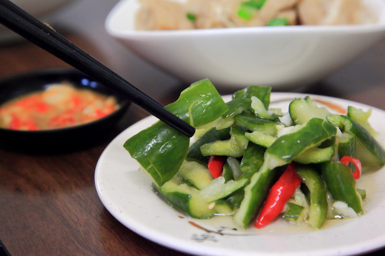 [台北大同]真材實料真心不騙，濃郁酸香番茄牛肉麵！寶師傅私房牛肉麵 - 大手牽小手。玩樂趣