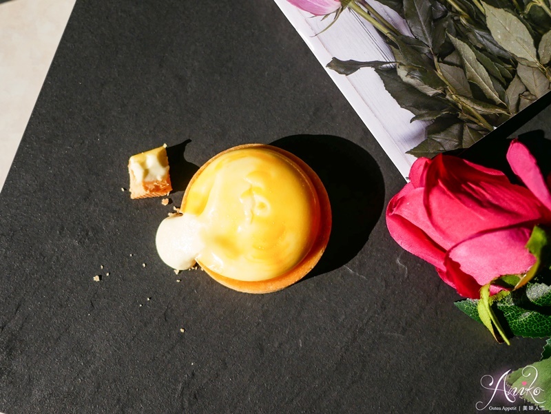 【台南美食】吻鑽糖半熟乳酪塔專門店。國華街人氣秒殺甜點！一週只營業4天～夢幻玫瑰檸檬塔和半熟乳酪塔 - ANIKO 艾妮可美味人生