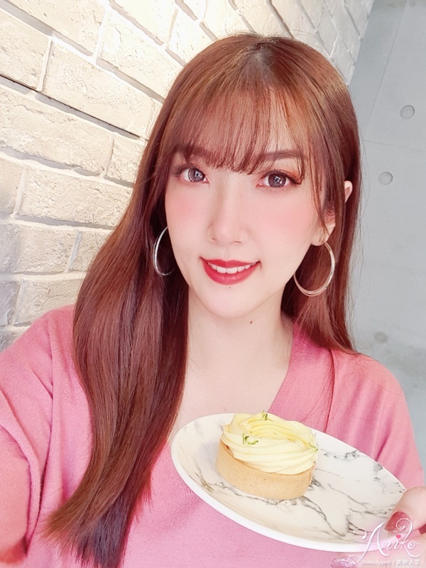【台南美食】吻鑽糖半熟乳酪塔專門店。國華街人氣秒殺甜點！一週只營業4天～夢幻玫瑰檸檬塔和半熟乳酪塔 - ANIKO 艾妮可美味人生