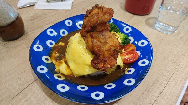 Woosa屋莎鬆餅屋:高雄夢時代~Woosa 屋莎鬆餅屋~雲朵優格與蓬鬆綿密的鬆餅~視覺味覺一百分~