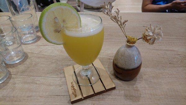 Woosa屋莎鬆餅屋:高雄夢時代~Woosa 屋莎鬆餅屋~雲朵優格與蓬鬆綿密的鬆餅~視覺味覺一百分~