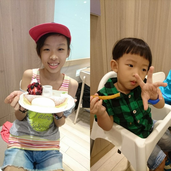 Woosa屋莎鬆餅屋:高雄夢時代~Woosa 屋莎鬆餅屋~雲朵優格與蓬鬆綿密的鬆餅~視覺味覺一百分~