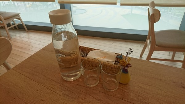 Woosa屋莎鬆餅屋:高雄夢時代~Woosa 屋莎鬆餅屋~雲朵優格與蓬鬆綿密的鬆餅~視覺味覺一百分~