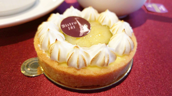 BISTRO181 法式烘焙坊：桃園龜山Bistro181 法式烘焙坊-主打健康天然麵包，採用自種植物 ，現正推出派對餐盒 ，還有法國麵包裹烤雞超吸睛!!聖誕節不用再東奔西跑