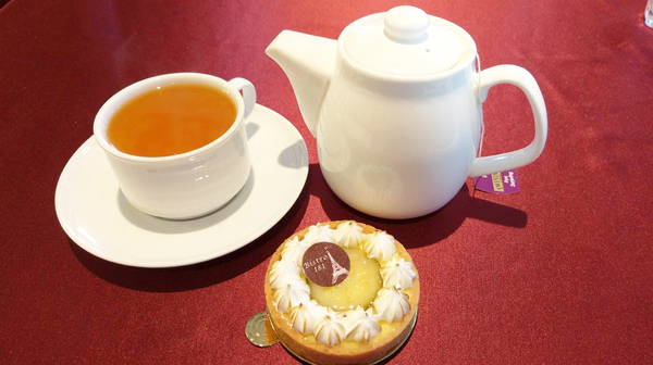 BISTRO181 法式烘焙坊：桃園龜山Bistro181 法式烘焙坊-主打健康天然麵包，採用自種植物 ，現正推出派對餐盒 ，還有法國麵包裹烤雞超吸睛!!聖誕節不用再東奔西跑