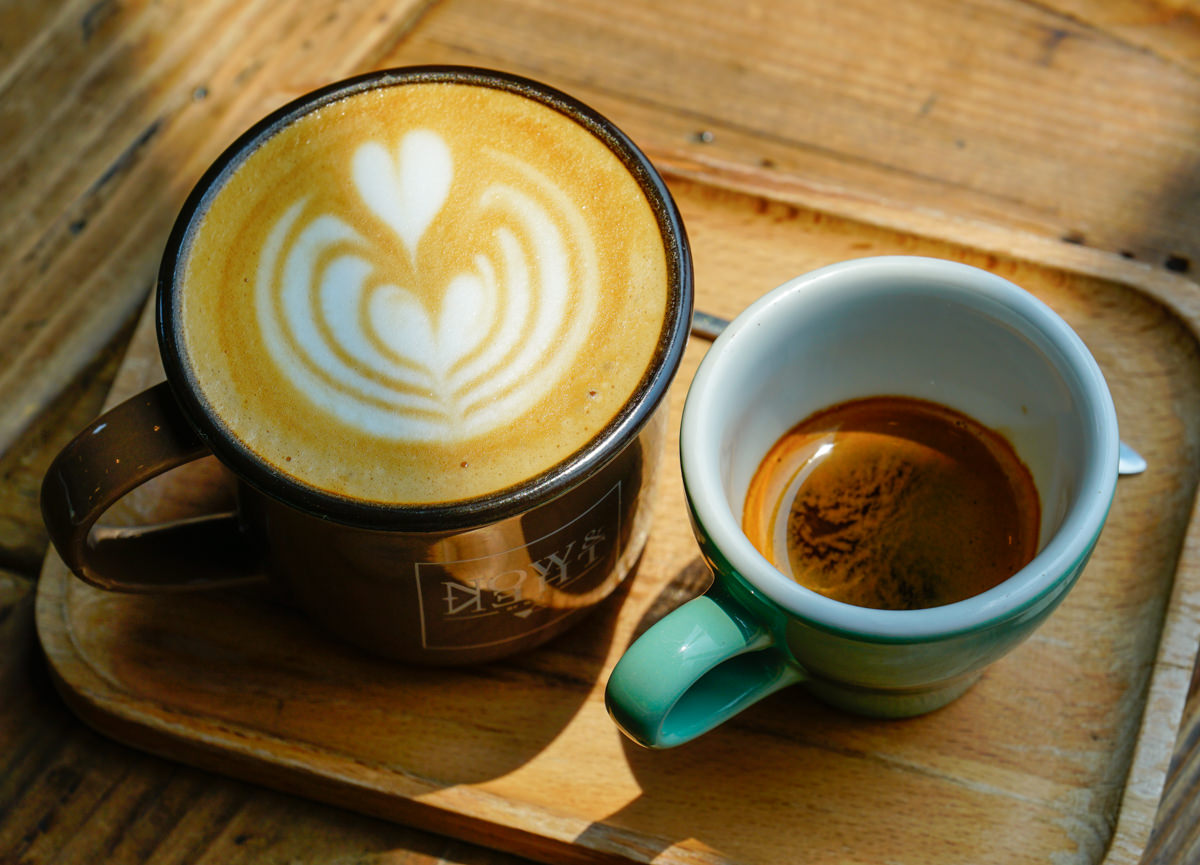 [高雄]NOW & THEN by nybc-駁二區超有型工業風早午餐餐廳! - 美食好芃友