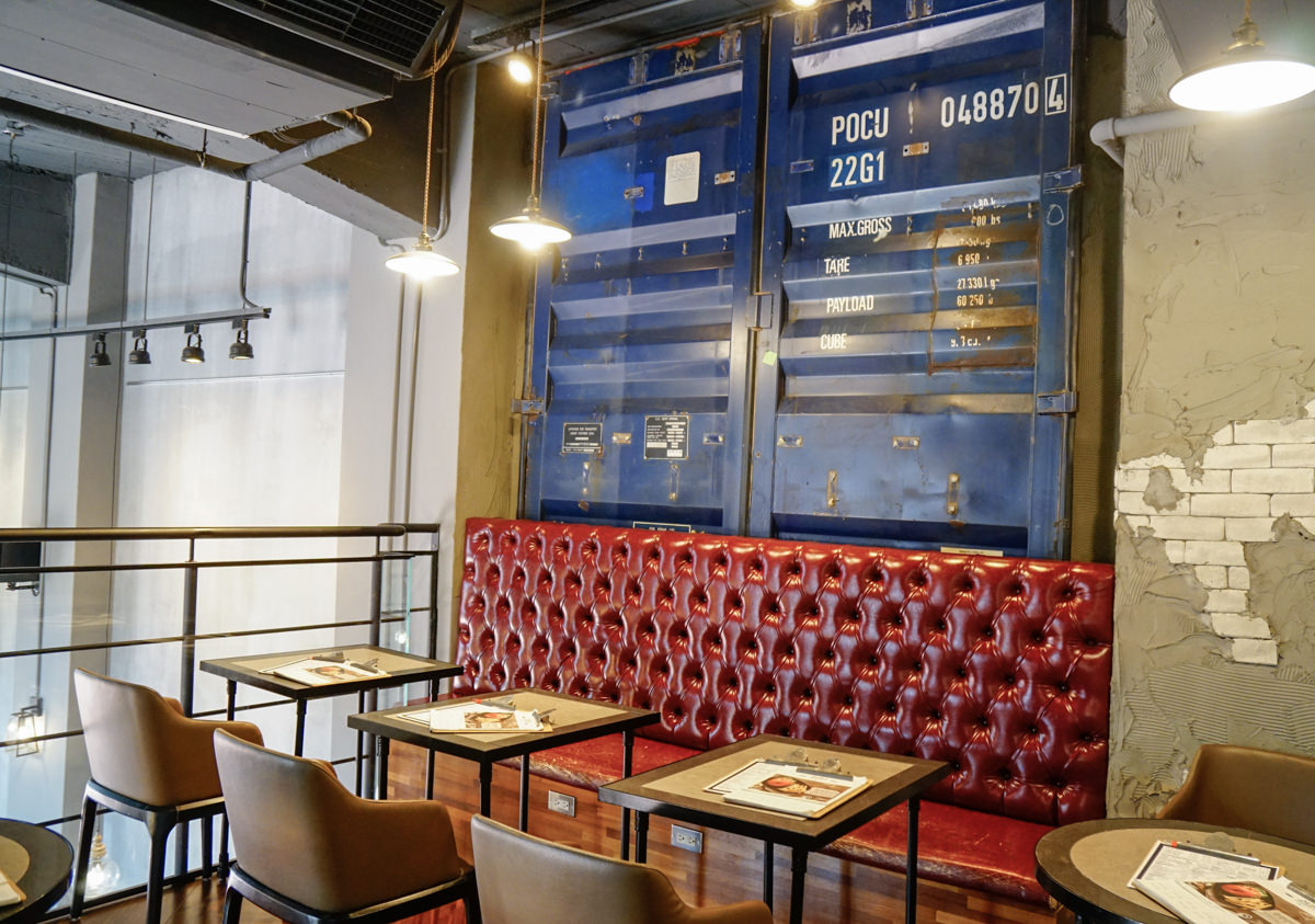 [高雄]NOW & THEN by nybc-駁二區超有型工業風早午餐餐廳! - 美食好芃友