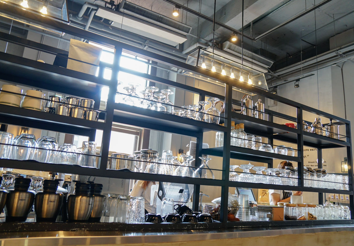 [高雄]NOW & THEN by nybc-駁二區超有型工業風早午餐餐廳! - 美食好芃友