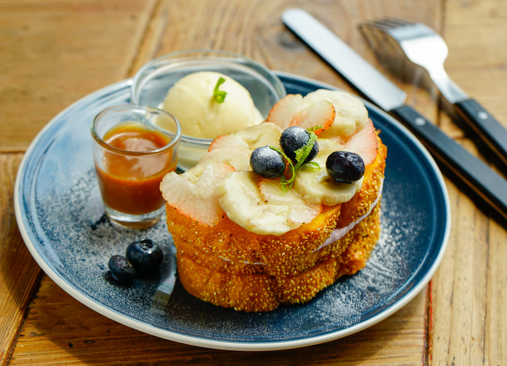 [高雄]NOW & THEN by nybc-駁二區超有型工業風早午餐餐廳! - 美食好芃友