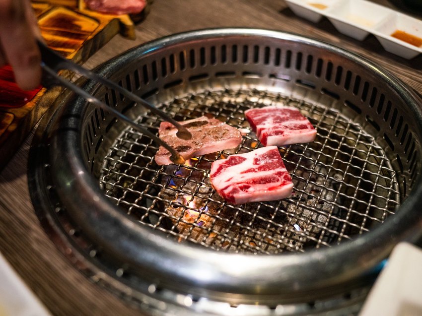 中壢美食餐廳推薦｜中壢燒肉霸主。青石代 Zendon Yaki 燒肉專門 | 神獸雙人套餐＋安格斯牛拼盤