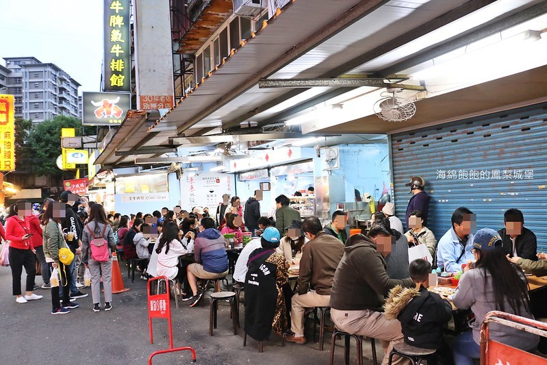 南機場夜市第一名排隊美食『來來水餃』豬肉大白菜水餃、限量韭菜水餃、酸辣湯，內用外帶，菜單價位(捷運小南門站)