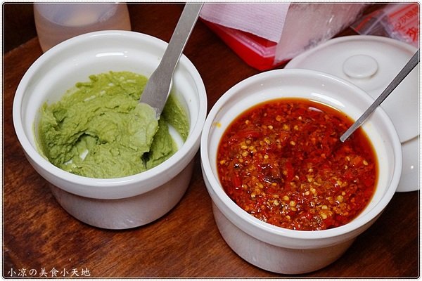 老陳涼麵逢甲店:台中西屯』老陳涼麵║逢甲排隊宵夜美食!台北爆紅涼麵來台中了,麻醬+炸醬雙重口感,超狂!