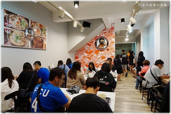 老陳涼麵逢甲店:台中西屯』老陳涼麵║逢甲排隊宵夜美食!台北爆紅涼麵來台中了,麻醬+炸醬雙重口感,超狂!
