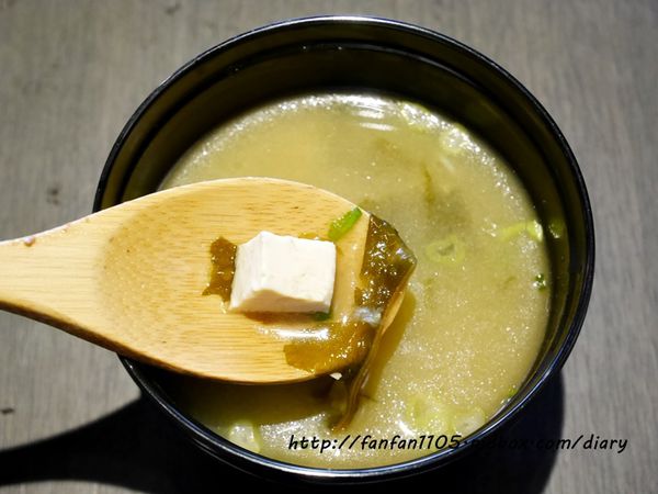 【台北信義美食】捷運市政府站 神田日式燒肉丼 平價日式丼飯 內用湯品、飲料無限供應 (32).JPG