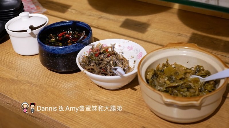 《新竹竹北美食》麵角麵食館メン角。每日限量“麵”才是真正的主角。只用麵粉和鹽水做出的美味Q彈的麵條 ︱家樂福附近 影片 《新竹竹北美食》麵角麵食館メン角。每日限量“麵”才是真正的主角。只用麵粉和鹽水做出的美味Q彈的麵條 ︱家樂福附近 影片