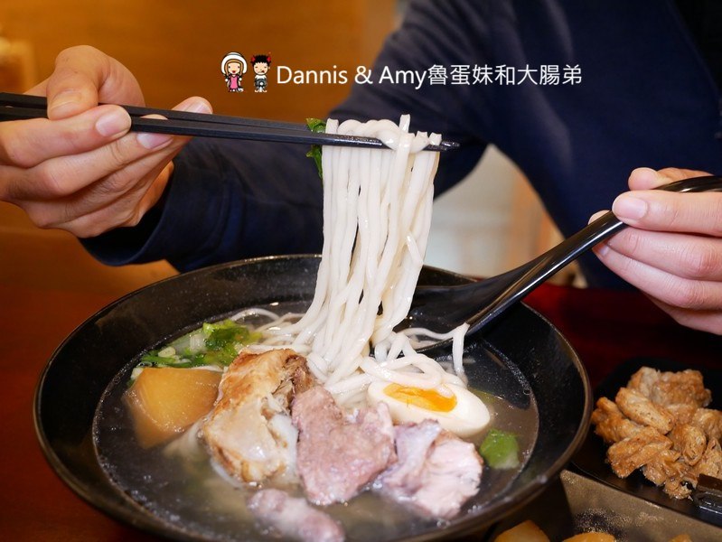 《新竹竹北美食》麵角麵食館メン角。每日限量“麵”才是真正的主角。只用麵粉和鹽水做出的美味Q彈的麵條 ︱家樂福附近 影片 《新竹竹北美食》麵角麵食館メン角。每日限量“麵”才是真正的主角。只用麵粉和鹽水做出的美味Q彈的麵條 ︱家樂福附近 影片