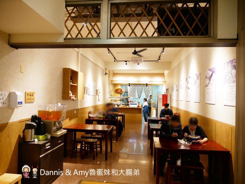 《新竹竹北美食》麵角麵食館メン角。每日限量“麵”才是真正的主角。只用麵粉和鹽水做出的美味Q彈的麵條 ︱家樂福附近 影片 《新竹竹北美食》麵角麵食館メン角。每日限量“麵”才是真正的主角。只用麵粉和鹽水做出的美味Q彈的麵條 ︱家樂福附近 影片