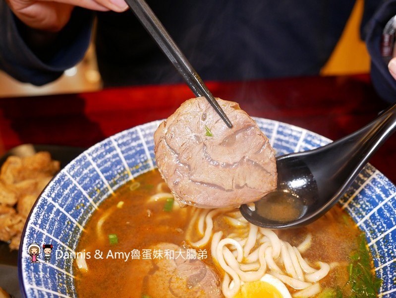《新竹竹北美食》麵角麵食館メン角。每日限量“麵”才是真正的主角。只用麵粉和鹽水做出的美味Q彈的麵條 ︱家樂福附近 影片 《新竹竹北美食》麵角麵食館メン角。每日限量“麵”才是真正的主角。只用麵粉和鹽水做出的美味Q彈的麵條 ︱家樂福附近 影片