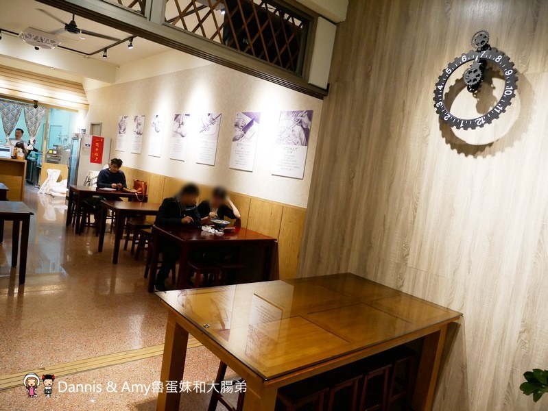 《新竹竹北美食》麵角麵食館メン角。每日限量“麵”才是真正的主角。只用麵粉和鹽水做出的美味Q彈的麵條 ︱家樂福附近 影片 《新竹竹北美食》麵角麵食館メン角。每日限量“麵”才是真正的主角。只用麵粉和鹽水做出的美味Q彈的麵條 ︱家樂福附近 影片