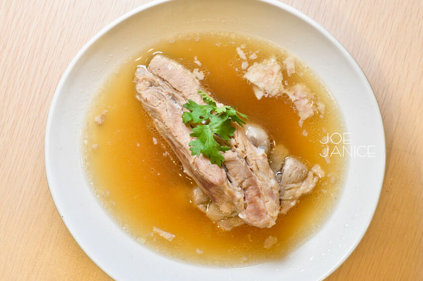 台北車站微風廣場【328加東叻沙】米其林推薦新加坡必吃美食來台灣啦