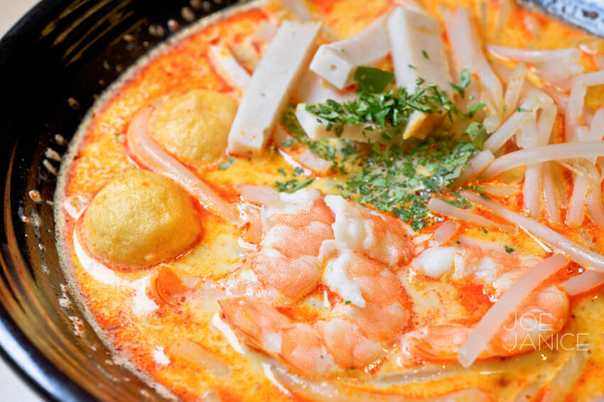 台北車站微風廣場【328加東叻沙】米其林推薦新加坡必吃美食來台灣啦