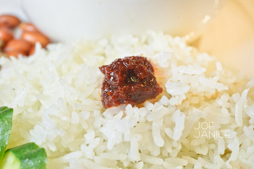 台北車站微風廣場【328加東叻沙】米其林推薦新加坡必吃美食來台灣啦