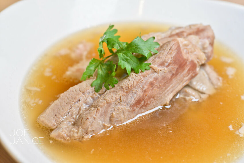 台北車站微風廣場【328加東叻沙】米其林推薦新加坡必吃美食來台灣啦