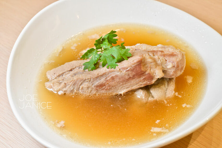 台北車站微風廣場【328加東叻沙】米其林推薦新加坡必吃美食來台灣啦