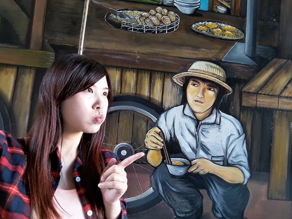 永靖故事牆 & 電影彩繪街:【彰化永靖景點】彰化永靖故事牆~港台巨星也有參與演出,記載歲月的牆和那年代的風華