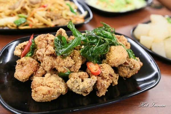 大東田酒食：【台南美食】日式關東煮酒食，百元平價熱炒！消夜美食新選擇：大東田酒食