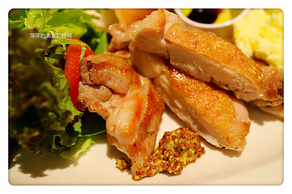 【台北美食】A.S café ~ 芝山站新開店❤️早午餐/手作甜點/義大利麵 - 捷運芝山站