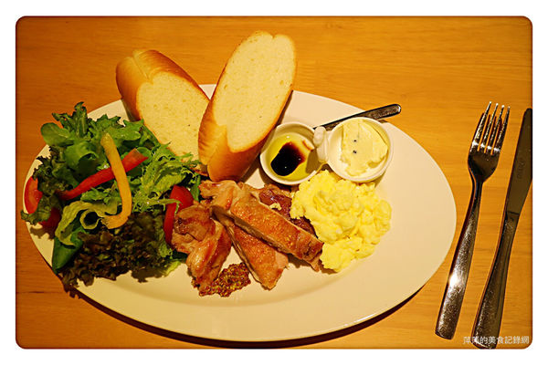 【台北美食】A.S café ~ 芝山站新開店❤️早午餐/手作甜點/義大利麵 - 捷運芝山站