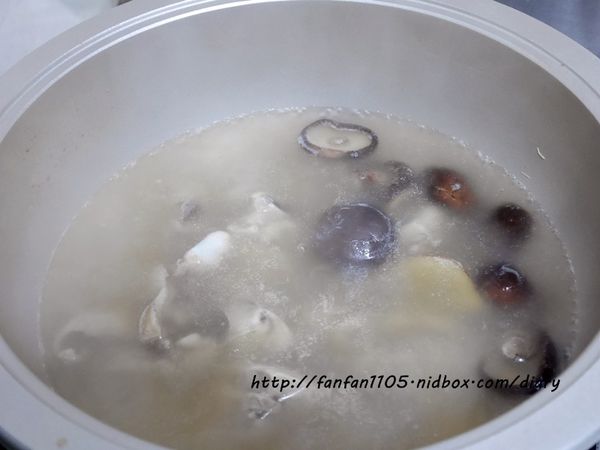 【宅配美食】唯顓 老滷豆干 枸杞雞湯 香菇雞湯 養生溫補的好味道 (13).JPG