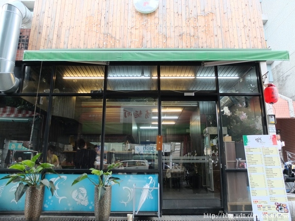 俏ciao平價義大利麵(台南大同店):台南美食【俏ciao平價義式料理】省荷包品嚐平價美味義大利麵 咖哩飯 台南南區午晚餐、家庭朋友聚餐好選擇