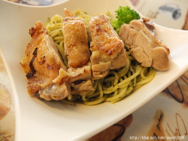 俏ciao平價義大利麵(台南大同店):台南美食【俏ciao平價義式料理】省荷包品嚐平價美味義大利麵 咖哩飯 台南南區午晚餐、家庭朋友聚餐好選擇