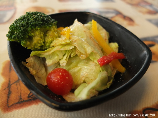 俏ciao平價義大利麵(台南大同店):台南美食【俏ciao平價義式料理】省荷包品嚐平價美味義大利麵 咖哩飯 台南南區午晚餐、家庭朋友聚餐好選擇