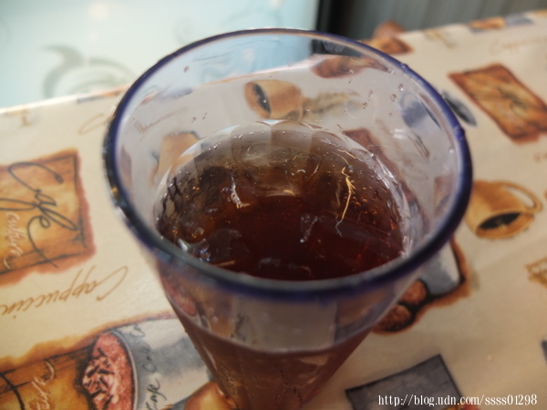 俏ciao平價義大利麵(台南大同店):台南美食【俏ciao平價義式料理】省荷包品嚐平價美味義大利麵 咖哩飯 台南南區午晚餐、家庭朋友聚餐好選擇